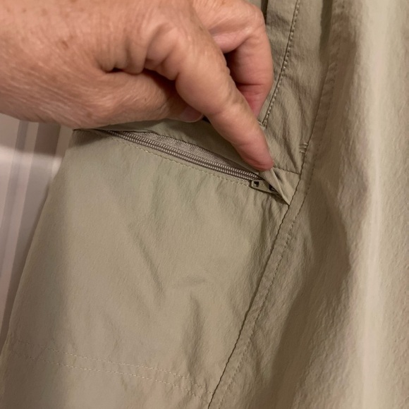 Isis Mini GOLF Skirt 14‎ khaki tan, 3 Pockets  Zip / Buttons Nylon Spandex - Picture 5 of 10